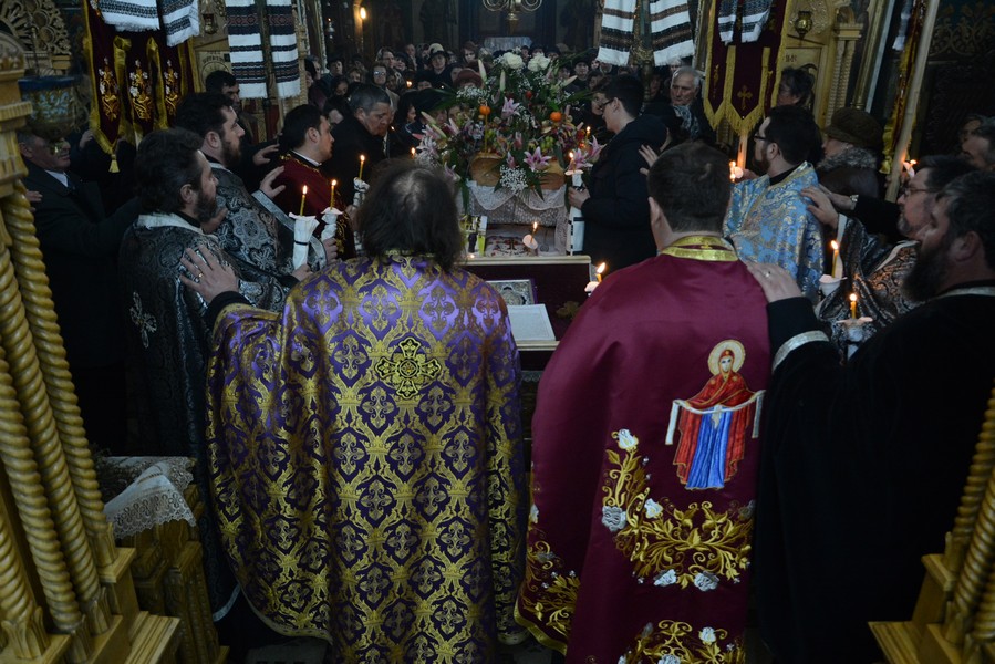 Rugăciuni pentru părintele protopop Teodor Moroşan