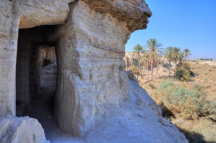 Vechile chilii ale Lavrei Sfântului Gherasim de la Iordan / Foto: biblewalks.com Vechile chilii ale Lavrei Sfântului Gherasim de la Iordan