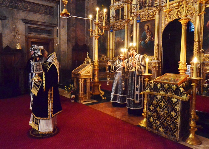 Eşti pregătit oare pentru împărtăşirea cu Sfintele Taine?