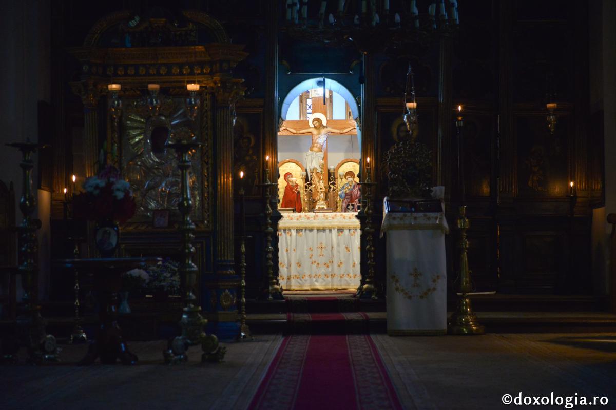 „Luminează întunericul meu!”