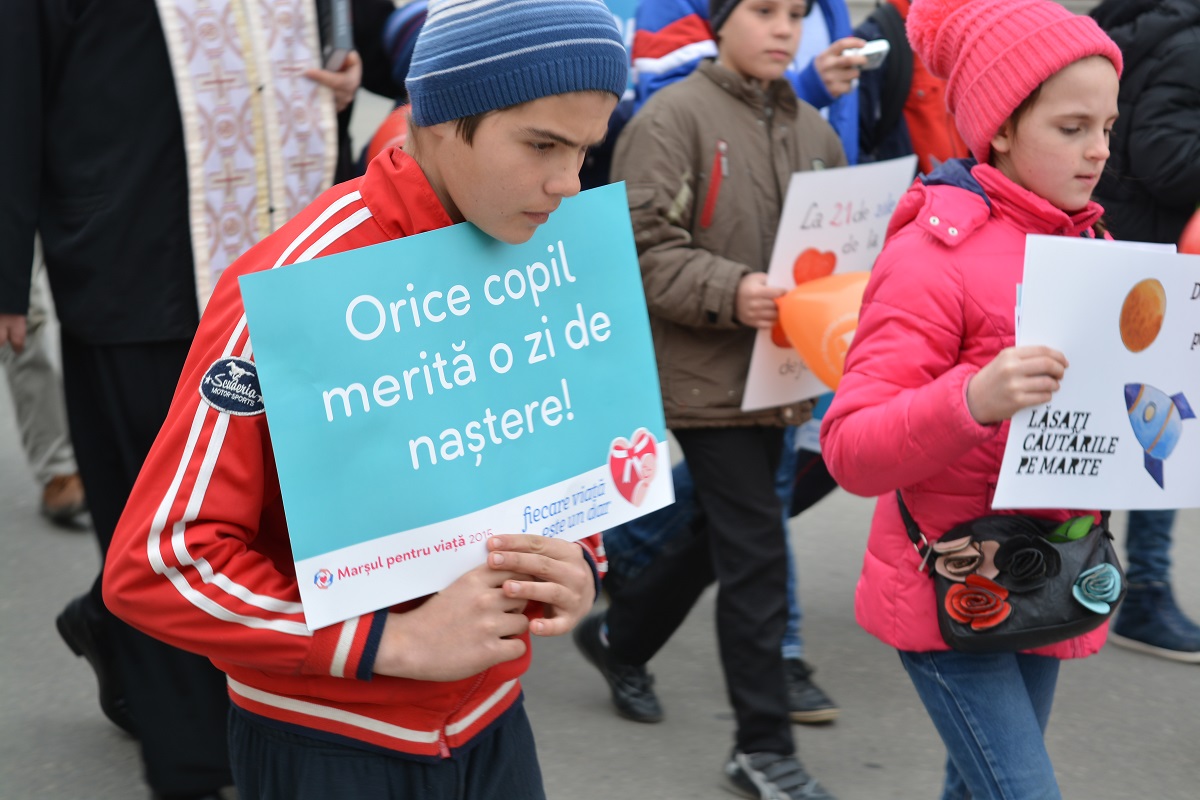 Marş pentru viaţă la Paşcani