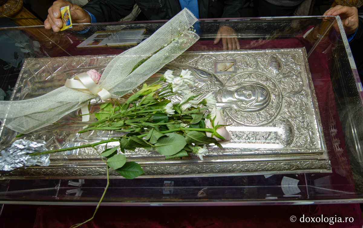 În sfintele moaște se vede prezența vie a lui Dumnezeu și lucrarea Sfântului Duh