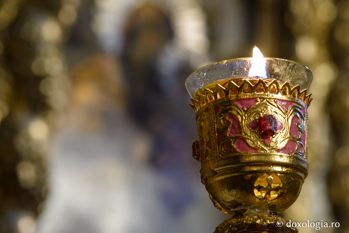 Dumnezeul Treimic este modelul nostru