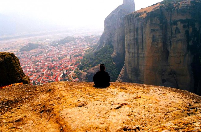 Să refuzăm pe Hristos, să alegem calea lumii acesteia?