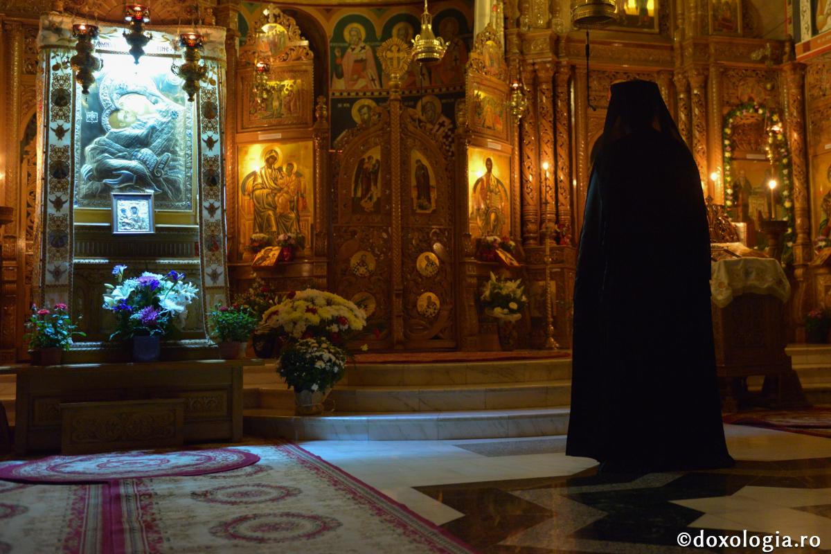 Surzi și muți ne înfățișăm înaintea lui Dumnezeu în fiecare zi