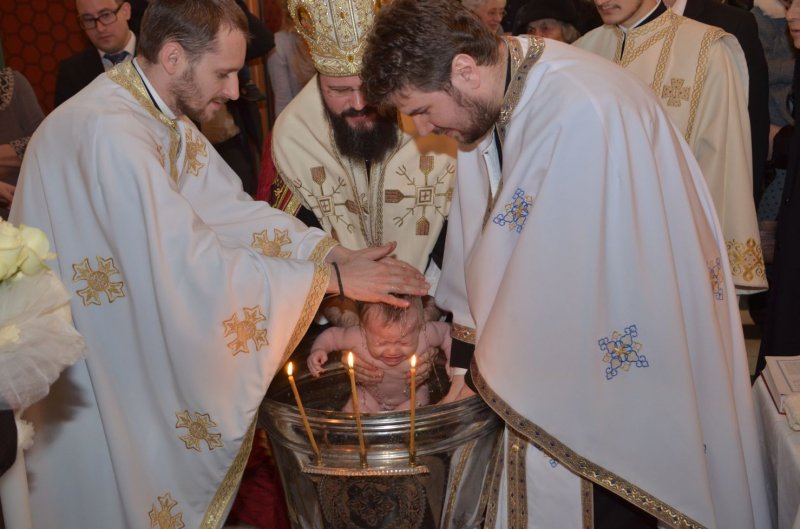 Slujiri arhierești la Copenhaga și Oslo