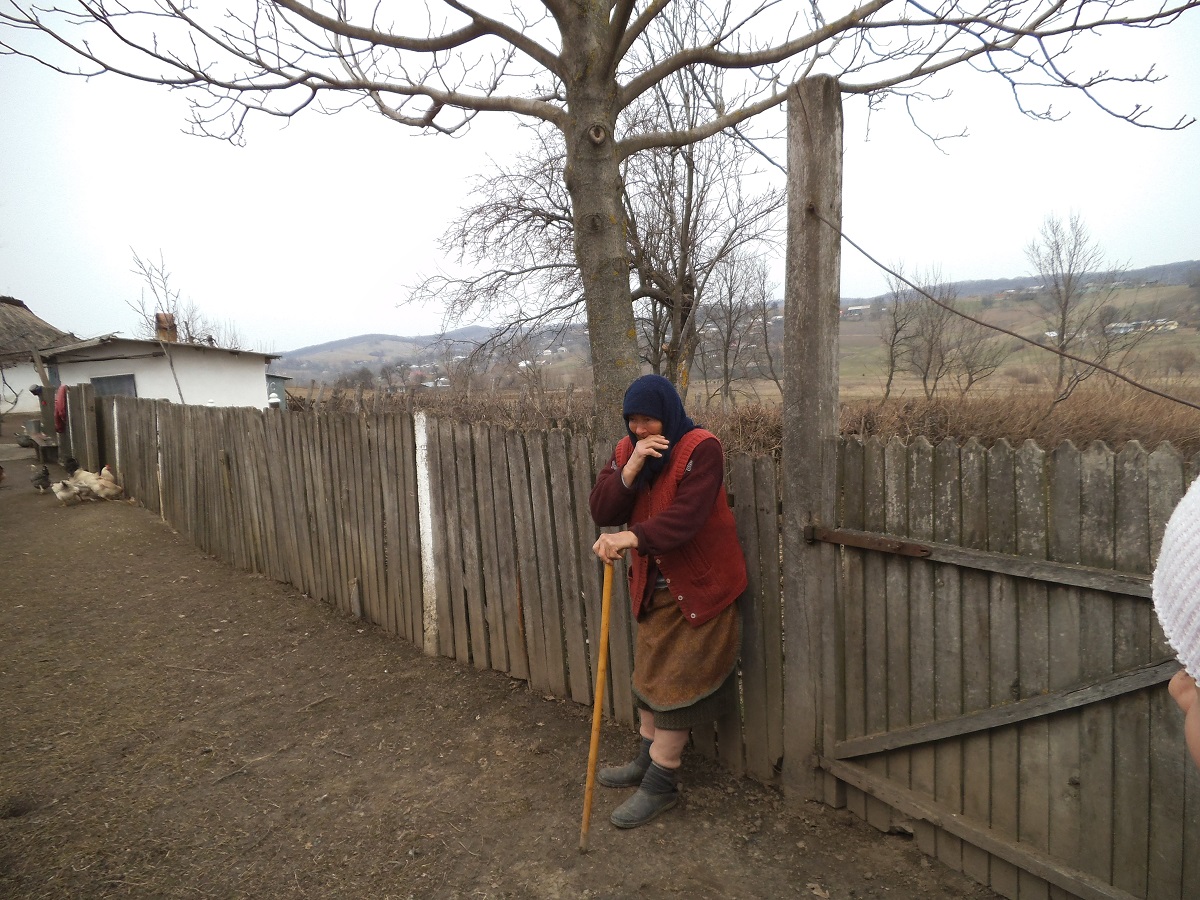 Proiectul „Toiagul viu al bătrâneţii“, în Parohia Comăneşti