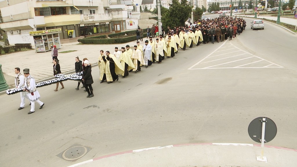 Mărturisire de credinţă prin pelerinaj, la Oneşti (GALERIE FOTO)