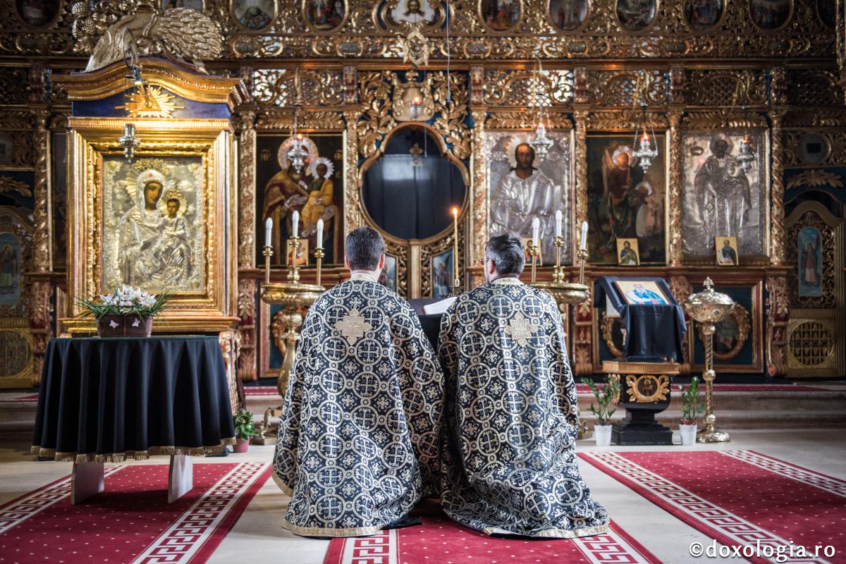 De ce ne închinăm îngerilor şi sfinţilor lui Dumnezeu?