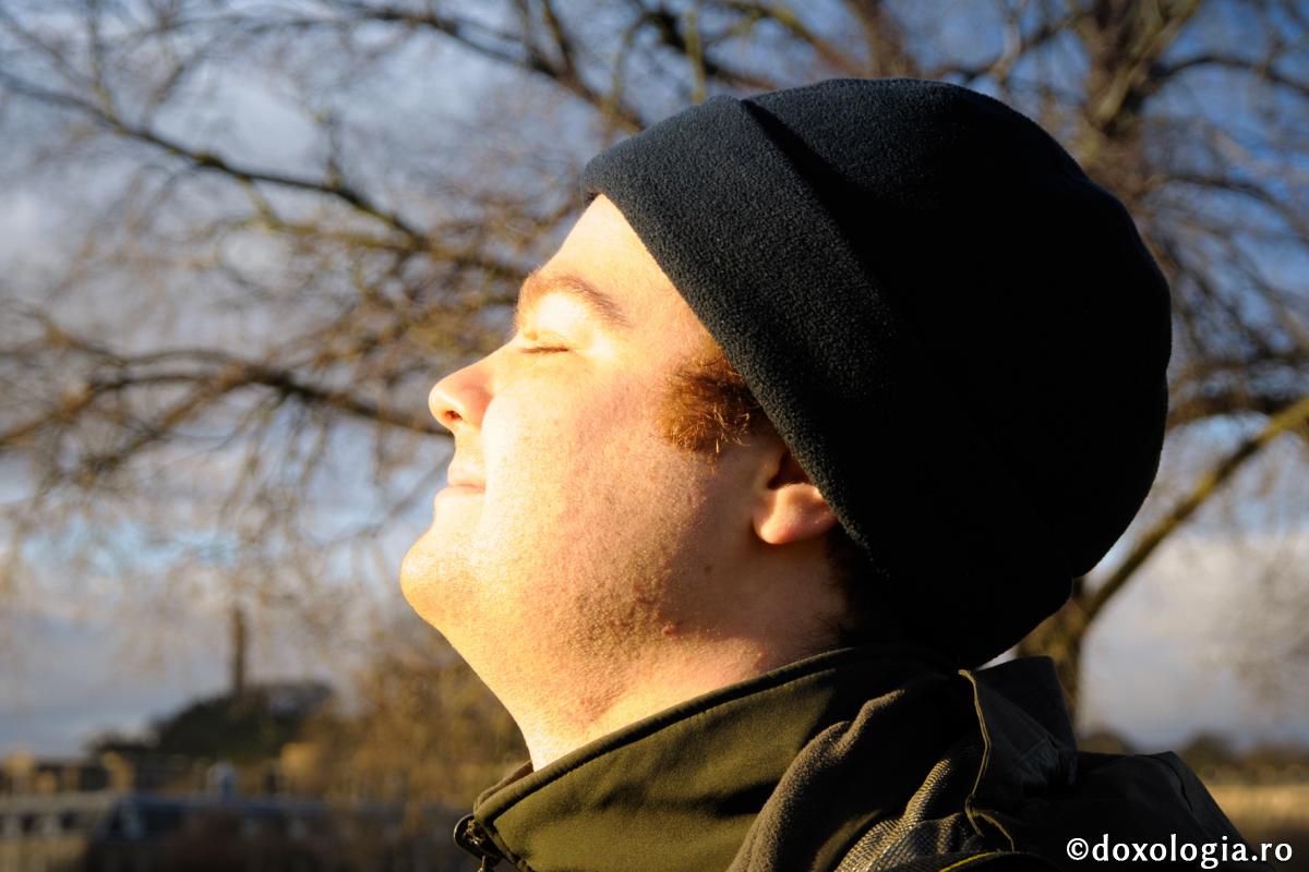 Suntem chemați să ne rugăm în duh de recunoștință și mulțumire