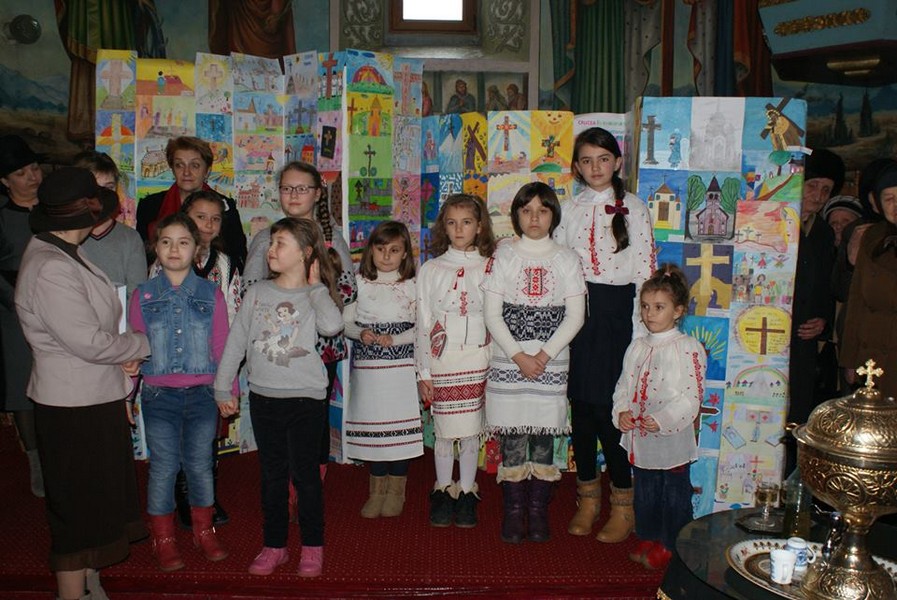 Manifestare culturală consacrată Sfintei Cruci, la Roman