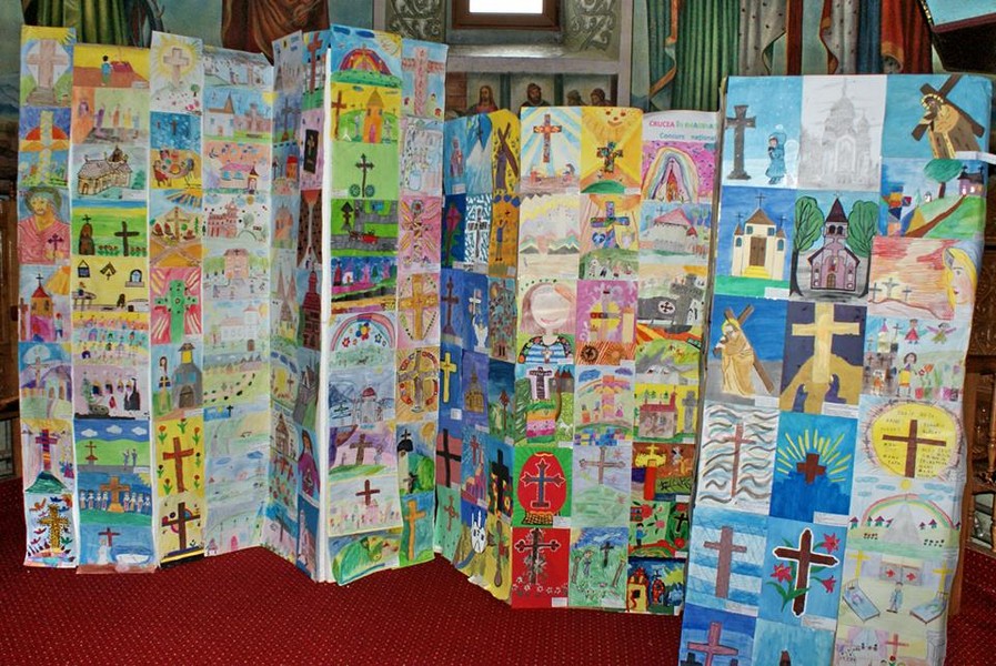 Manifestare culturală consacrată Sfintei Cruci, la Roman