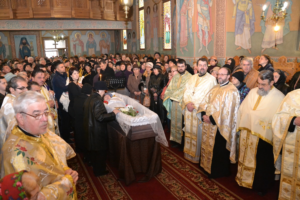Preoteasa Gabriela Mihaela Timoftescu a fost condusă pe ultimul drum