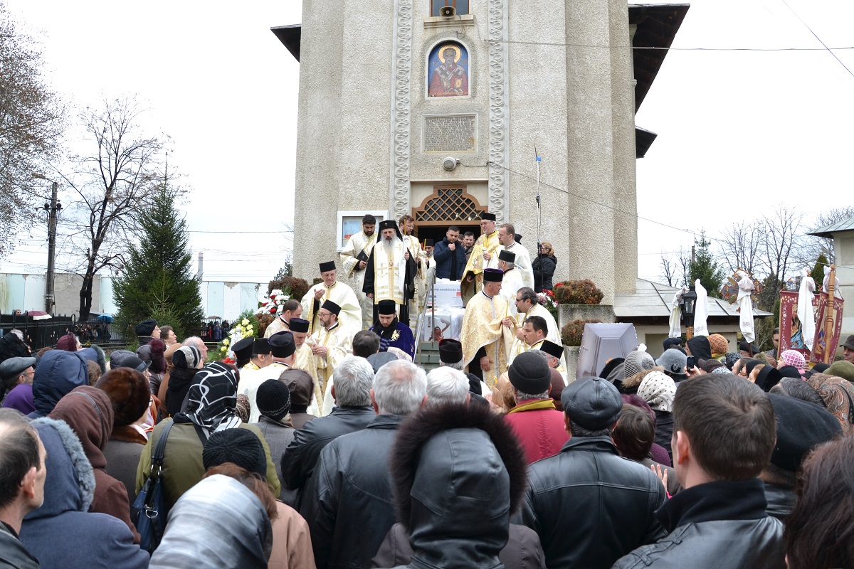 Preoteasa Gabriela Mihaela Timoftescu a fost condusă pe ultimul drum