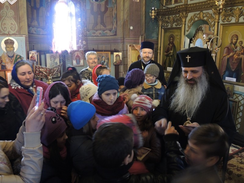 Denie arhierească și vizite pastorale în Protopopiatul Iaşi 2