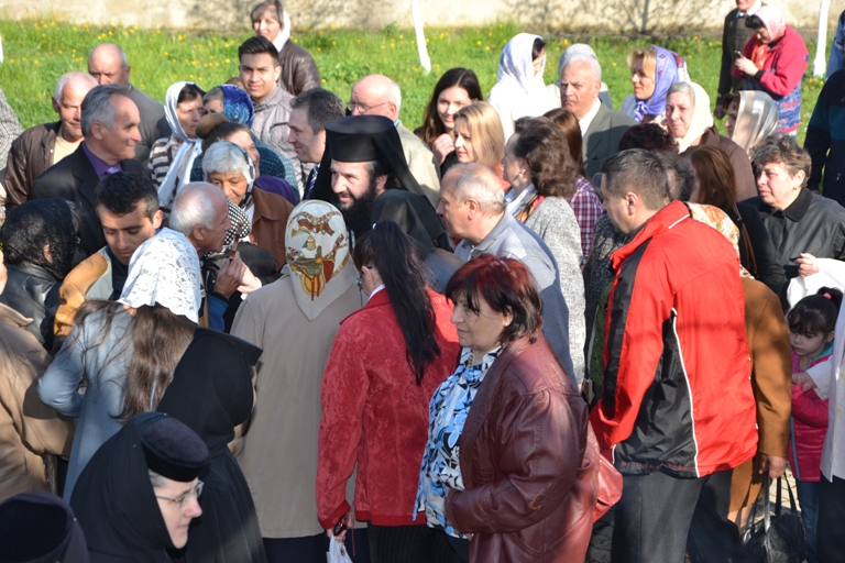 Sărbătoarea Izvorul Tămăduirii la Mănăstirea Vasiova