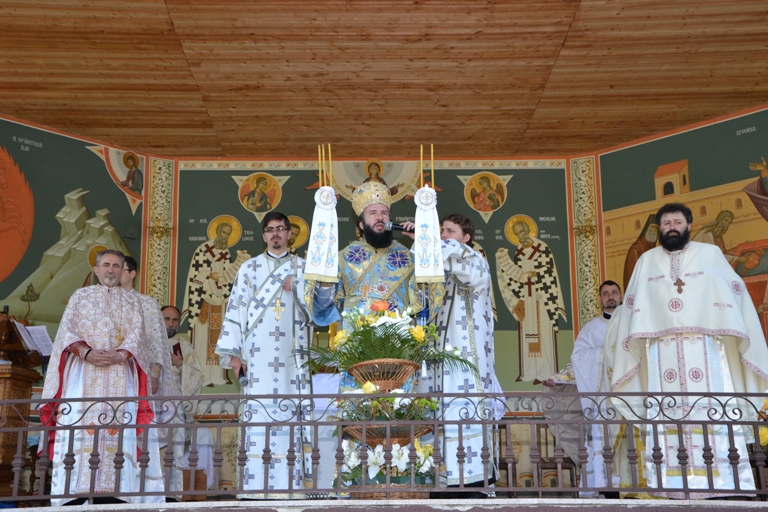 Sărbătoarea Izvorul Tămăduirii la Mănăstirea Vasiova