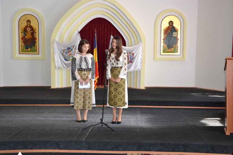 Festival de poezie în grai bănăţean la Centrul eparhial din Caransebeș