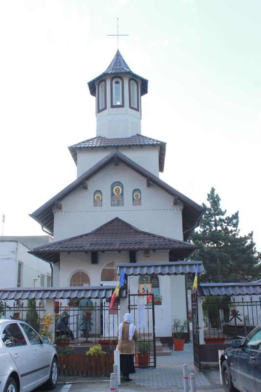 Slujbă arhierească la parohia Sfântul Apostol Toma – municipiul Pitești