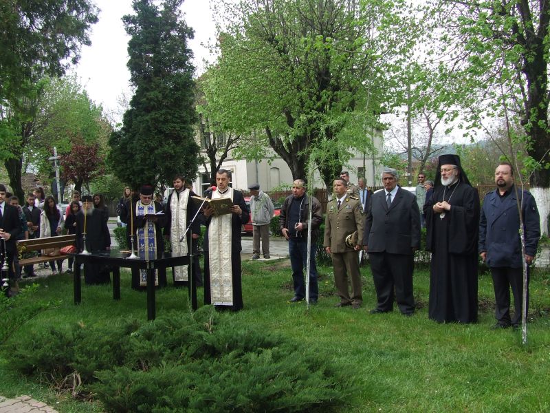 Ziua Naţională a Veteranilor de Război în Protopopiatul Curtea de Argeș