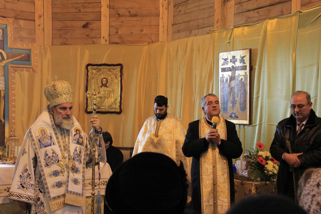 Sărbătoare la Biserica „Intrarea Domnului în Ierusalim“ din Bacău Sărbătoare la Biserica „Intrarea Domnului în Ierusalim“ din Bacău