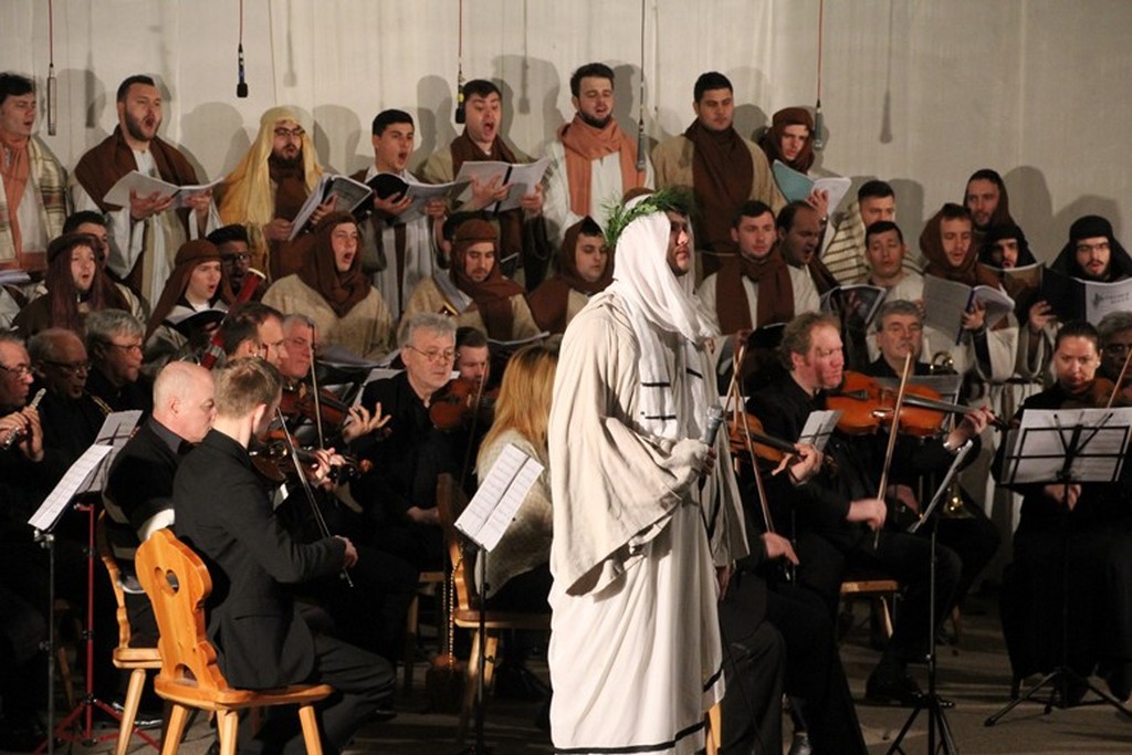 Festin spiritual oferit de Corala „Armonia“ la Roman