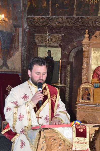 Slujire arhierească la Strehaia