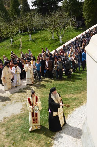 Praznicul Izvorului Tămăduirii la mănăstirea Lainici