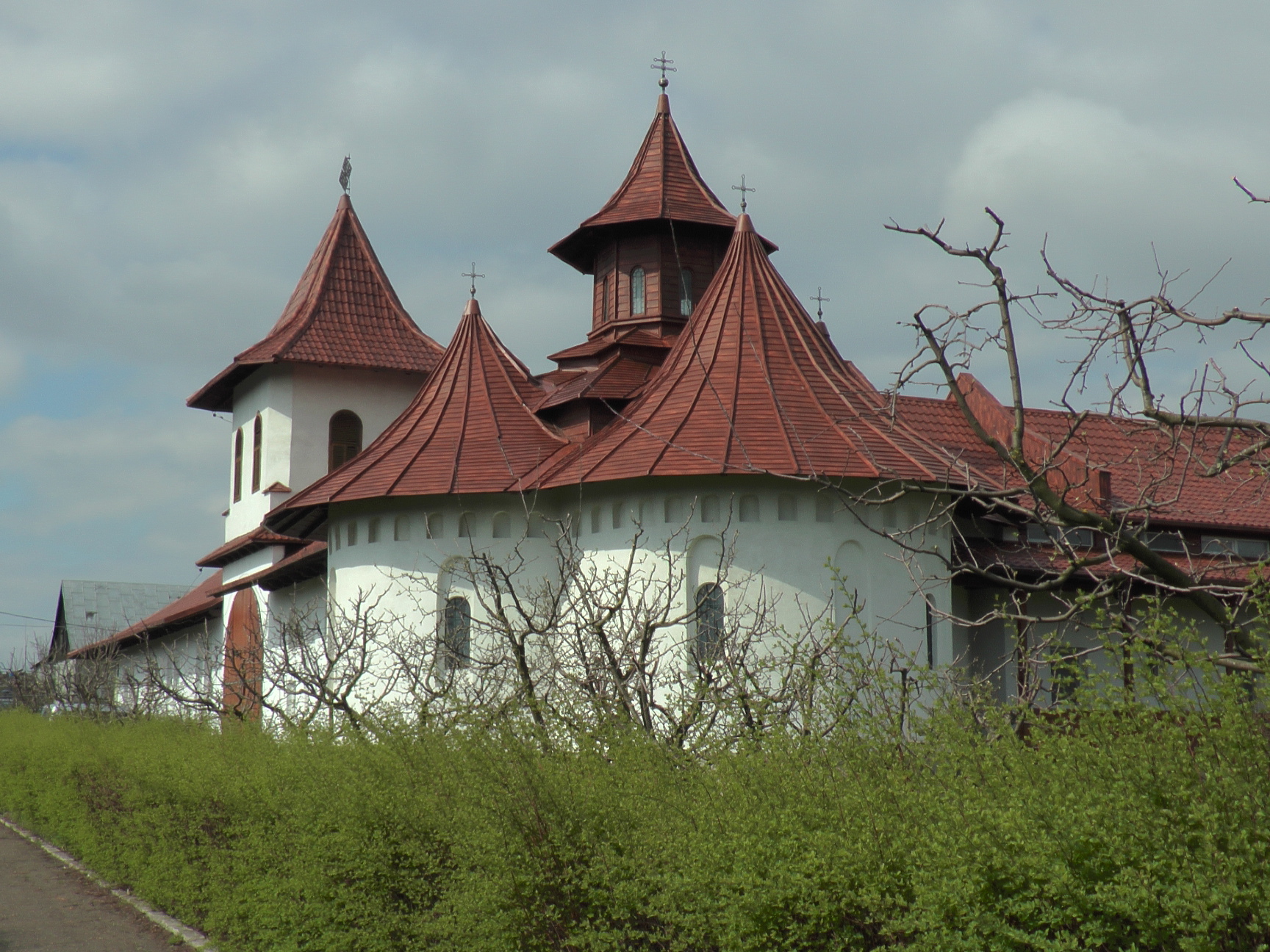 „Viața nu se sfârșește la marginea mormântului”