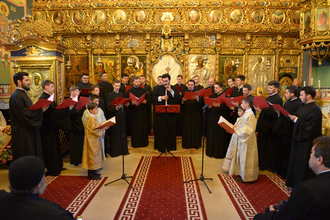 Foto: Oana Nechifor „Lumina Învierii” adusă de Corul Byzantion la Iași