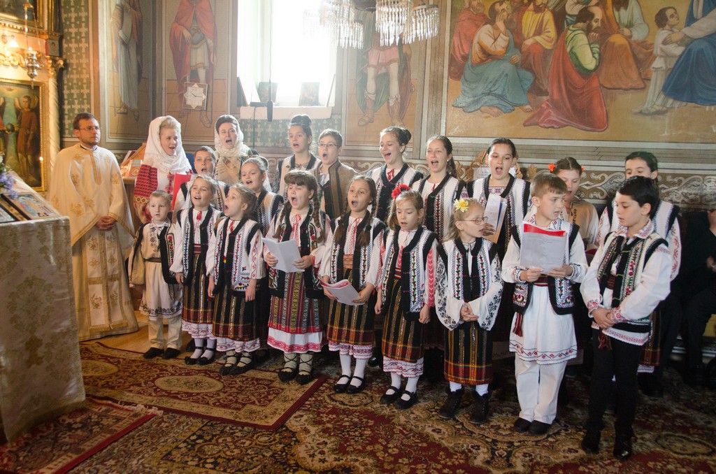 Concert de colinde pascale în Parohia Siretu