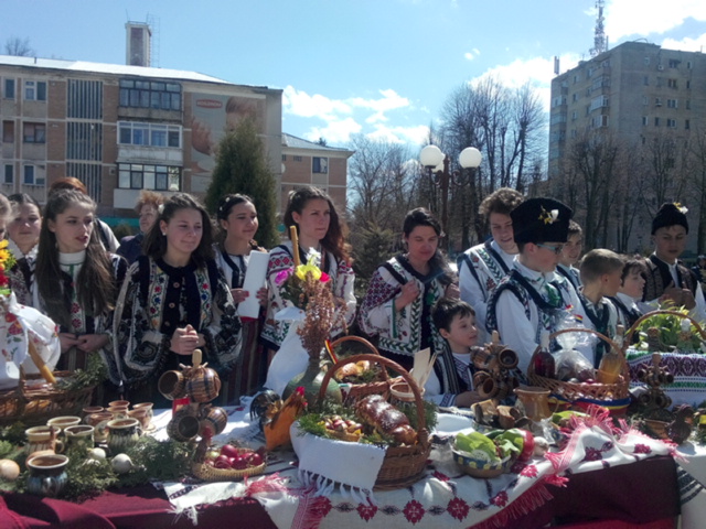 Concursul-expoziție „Coşuri tradiţionale de Paşti“, la Paşcani