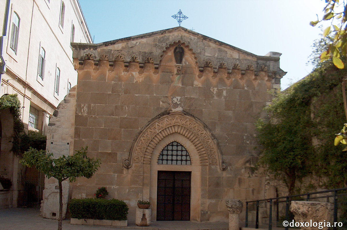 Punerea Crucii pe umerii Domnului în curtea Pretoriului