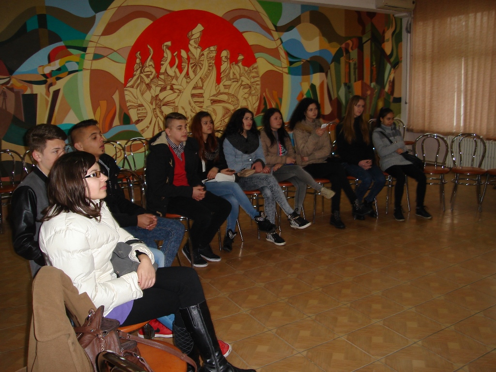 „Între libertate și dependență”