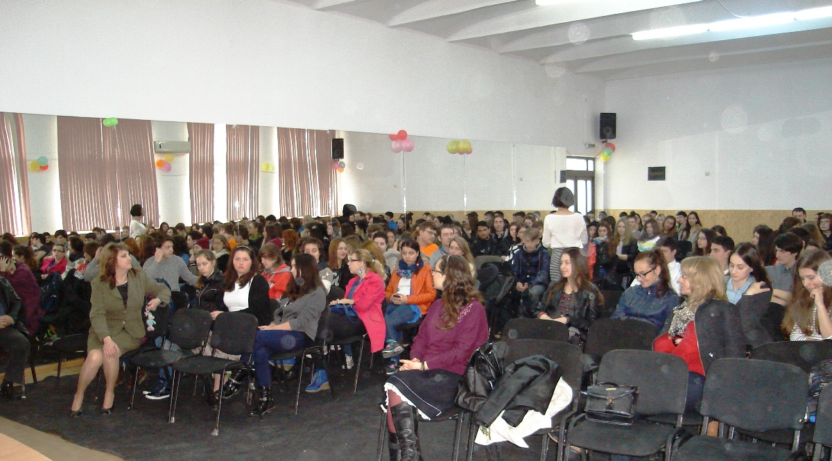 „Între libertate și dependență”