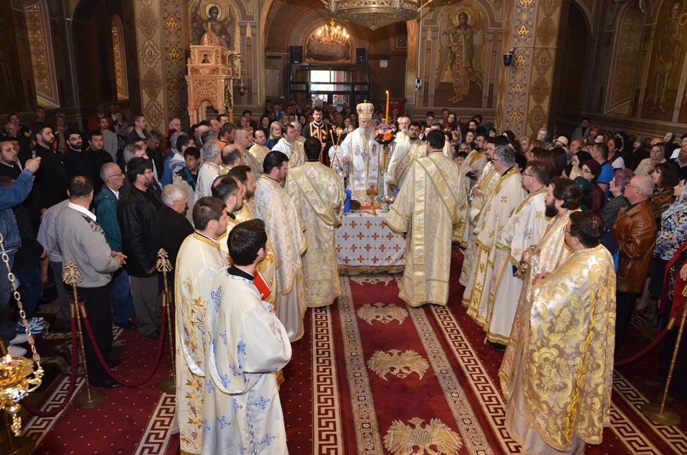 Sărbătoarea Izvorul  Tămăduirii la Catedrala din Târgoviște