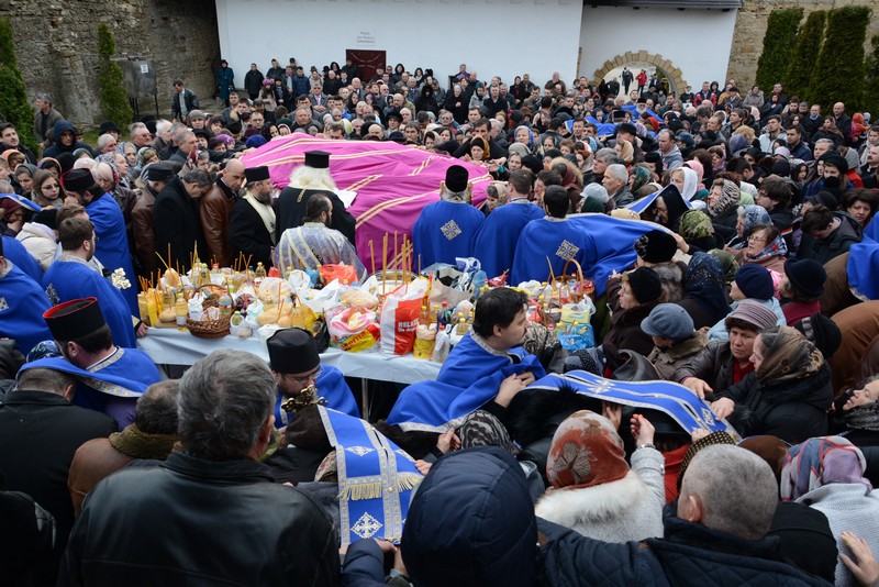 Prezenţă arhierească la Mănăstirea Hadâmbu