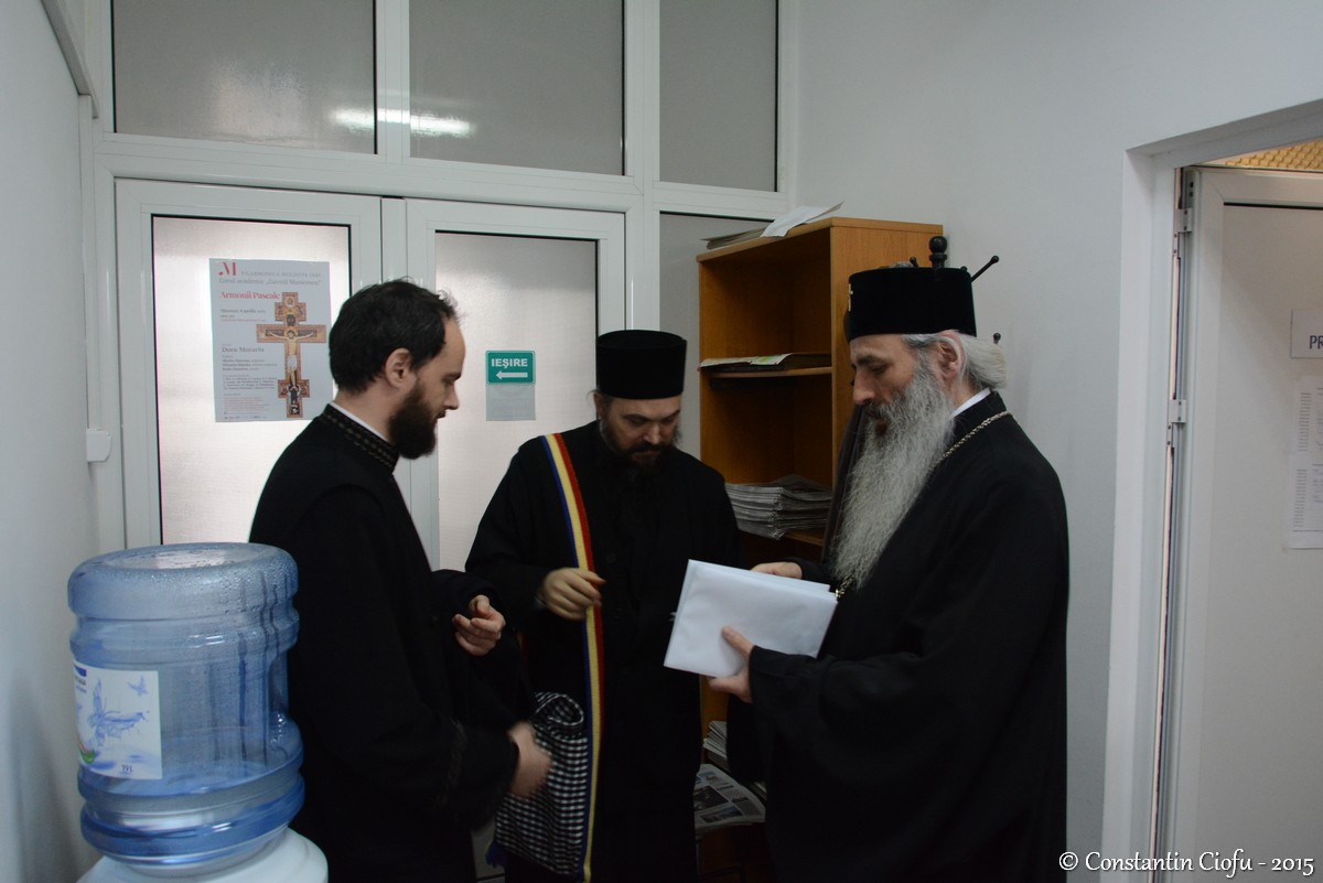 Vizită arhierească la redacţia din Iaşi a Radio TRINITAS