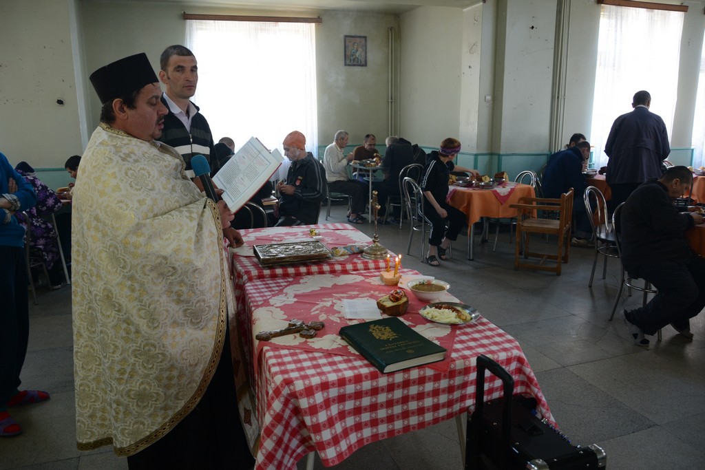 Bucurie sfântă în prima zi de Paşti la Bârnova