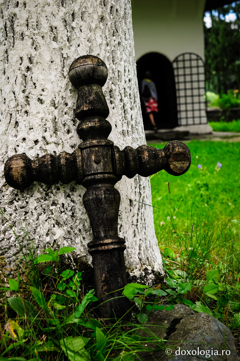 Fiecare să-și ia crucea!