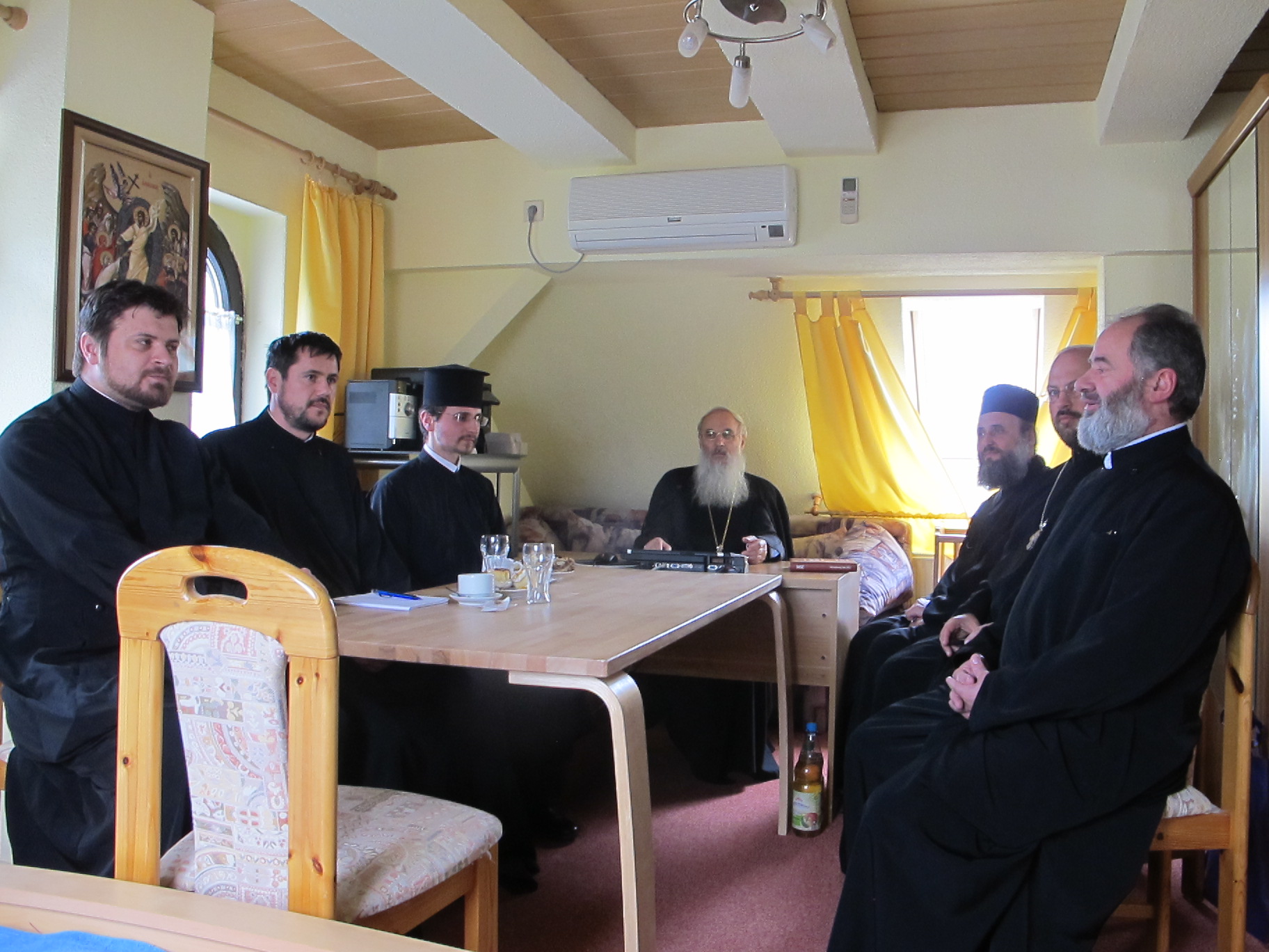 Înaltpreasfințitul Mitropolit Serafim Joantă a binecuvântat înființarea unui nou protopopiat în Germania Înaltpreasfințitul Mitropolit Serafim Joantă a binecuvântat înființarea unui nou protopopiat în Germania