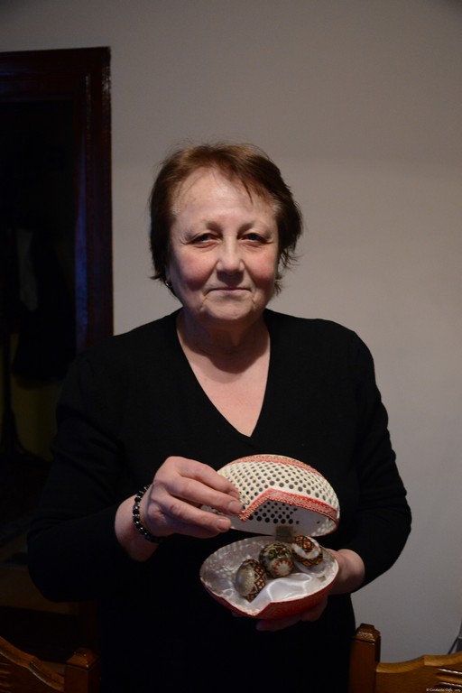 Tradiţia încondeierii ouălor, păstrată la Sadova