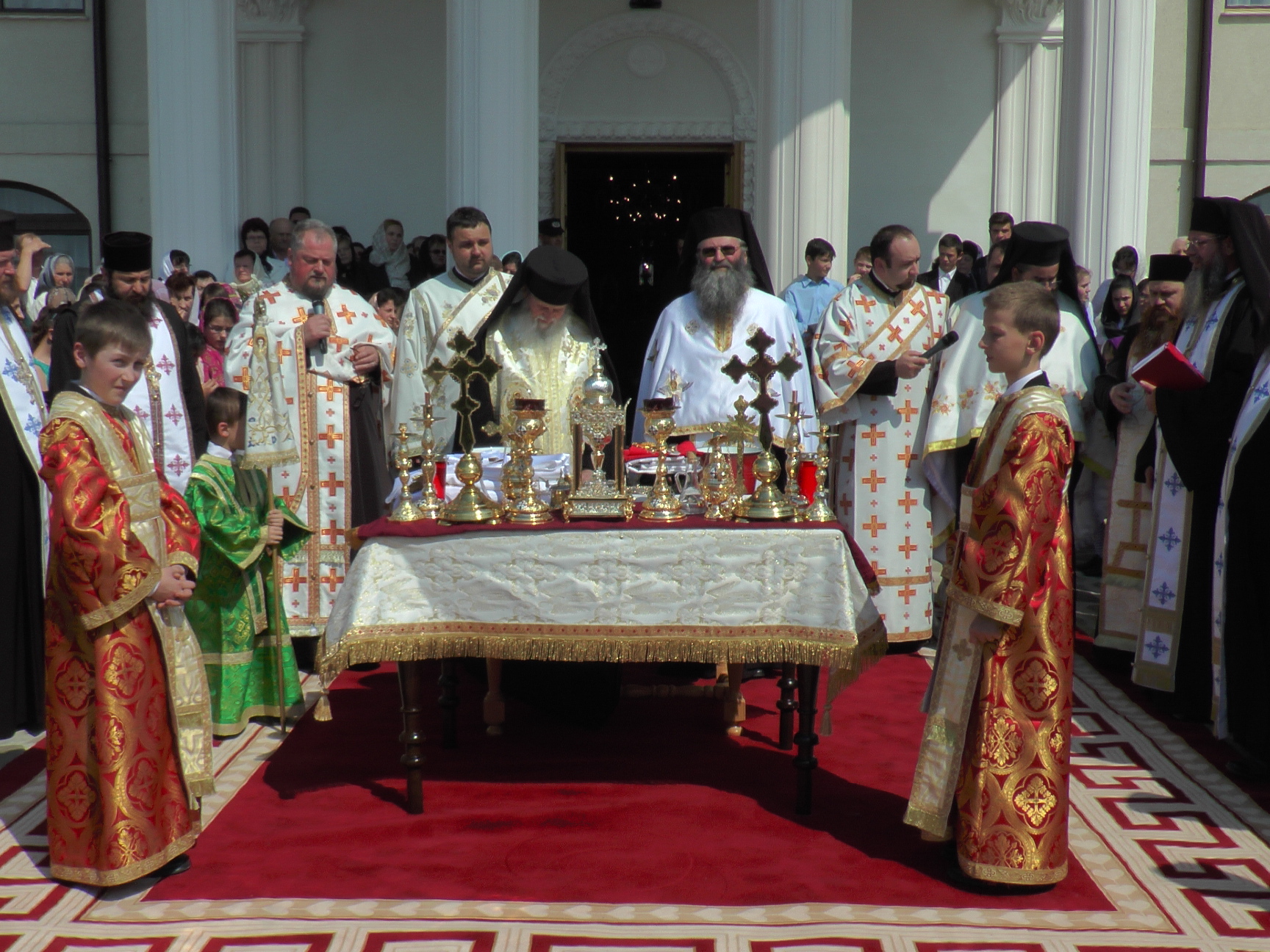 Slujiri arhierești la Rădăuți