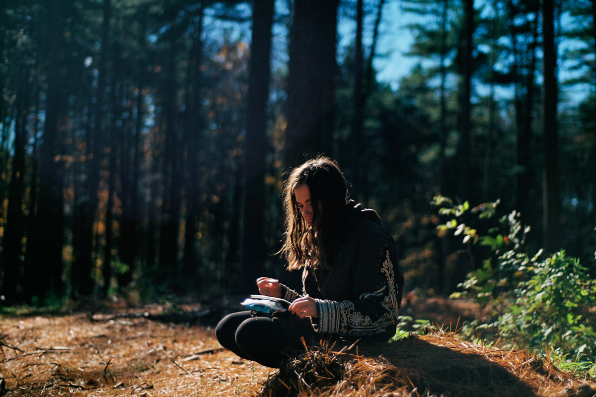 Iubirea de sine orbeşte ochii cunoştinţei ca să nu poată omul vreodată a se cunoaşte pe sine