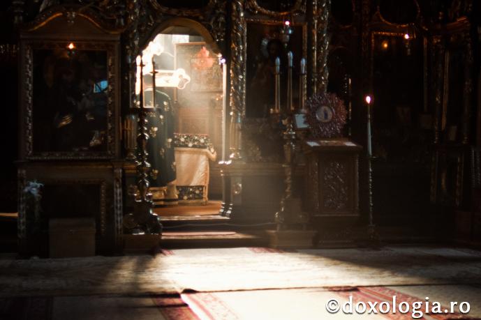 Mântuitorul Hristos Lumina cea adevărată