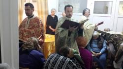 Taina Sf. Maslu la Căminul pentru Persoane Vârstnice din Bocşa Taina Sf. Maslu la Căminul pentru Persoane Vârstnice din Bocşa