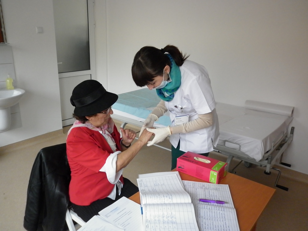 Caravana Medicală de la Miclăuşeni