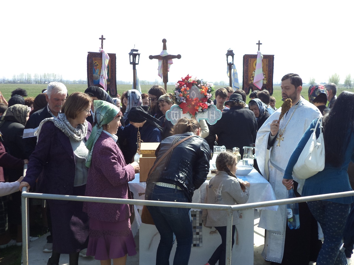Cealaltă Sfântă Vineri, în Parohia Chintinici - Roznov