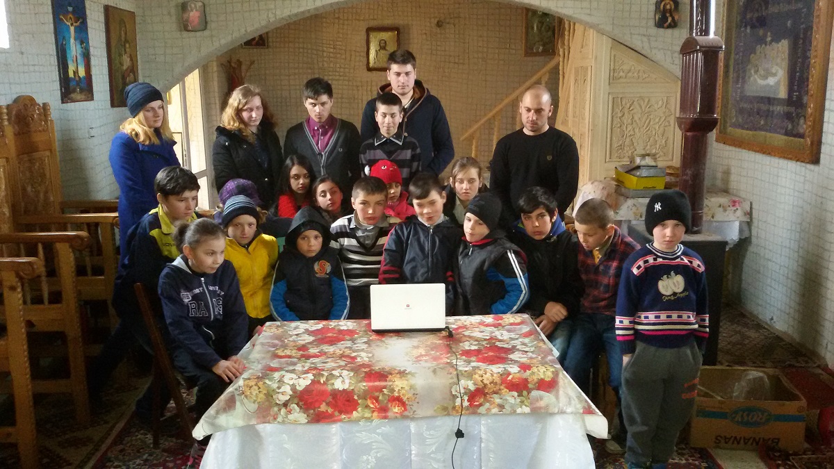 În Parohia Chișcăreni dragostea este bucuria de a face altora bucurii