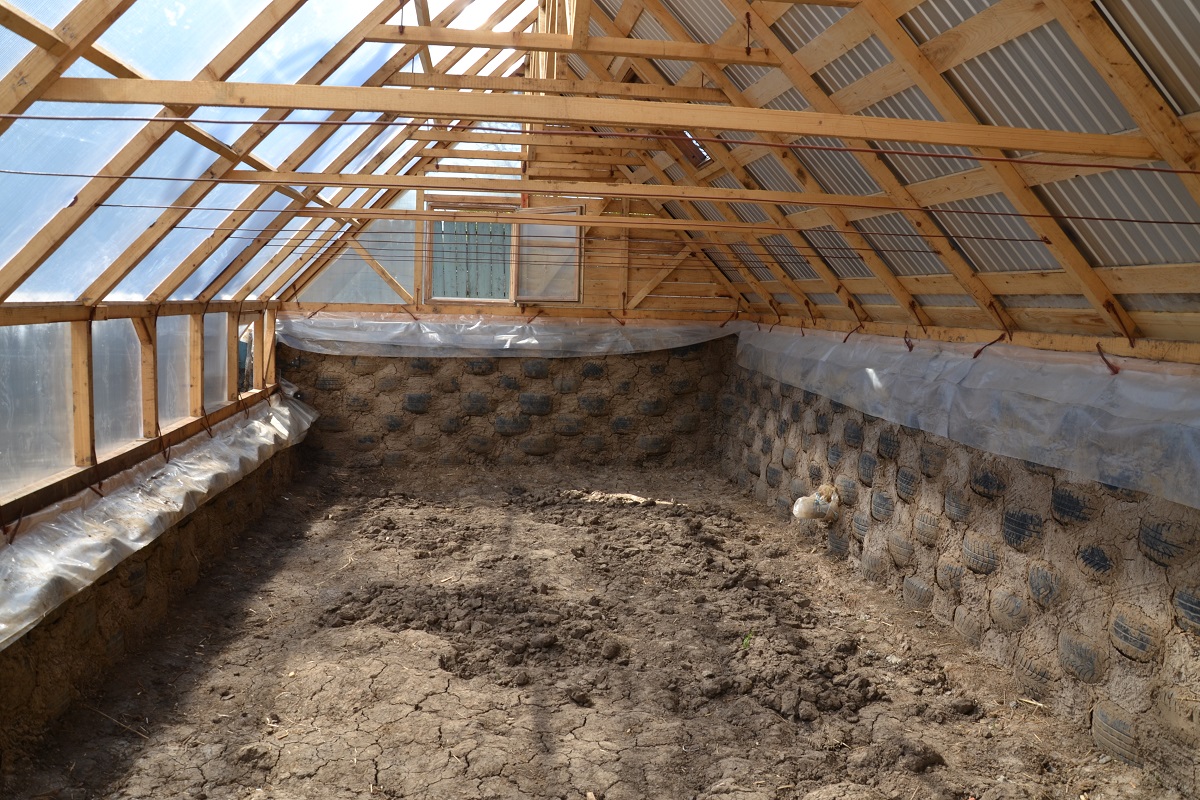 Colaborare între parohia „Sfânta Treime” - Rădeni și Centrul Rezidenţial Popeşti al Fundației „Un Coup de Main d’Emmaus” din Iași